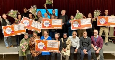 Groepsfoto de winnaars van de vorige Bewoner aan Zet.